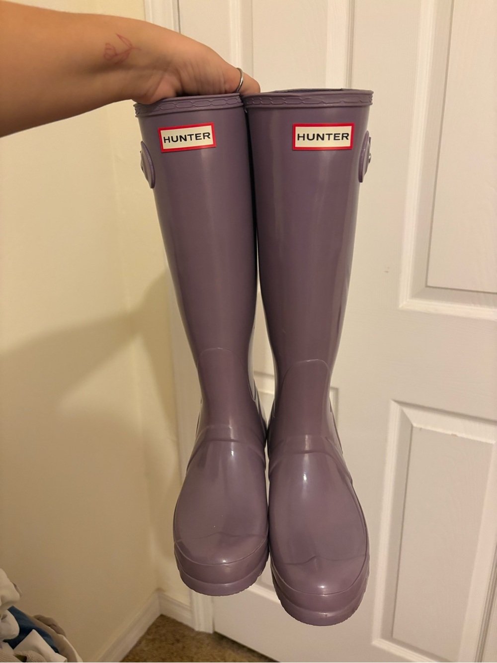 Hunter Women's Tall Gloss Rain Boots - Lavender
